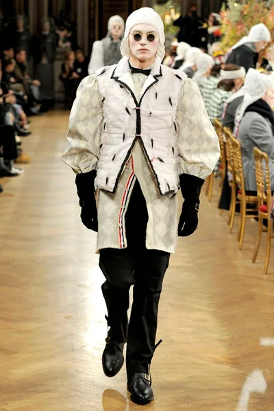 Look 26
